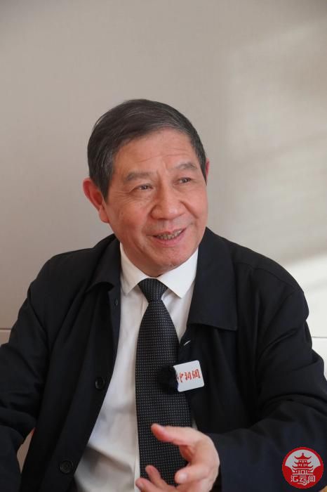 a0phKpuohsrS2RRu.jpg
